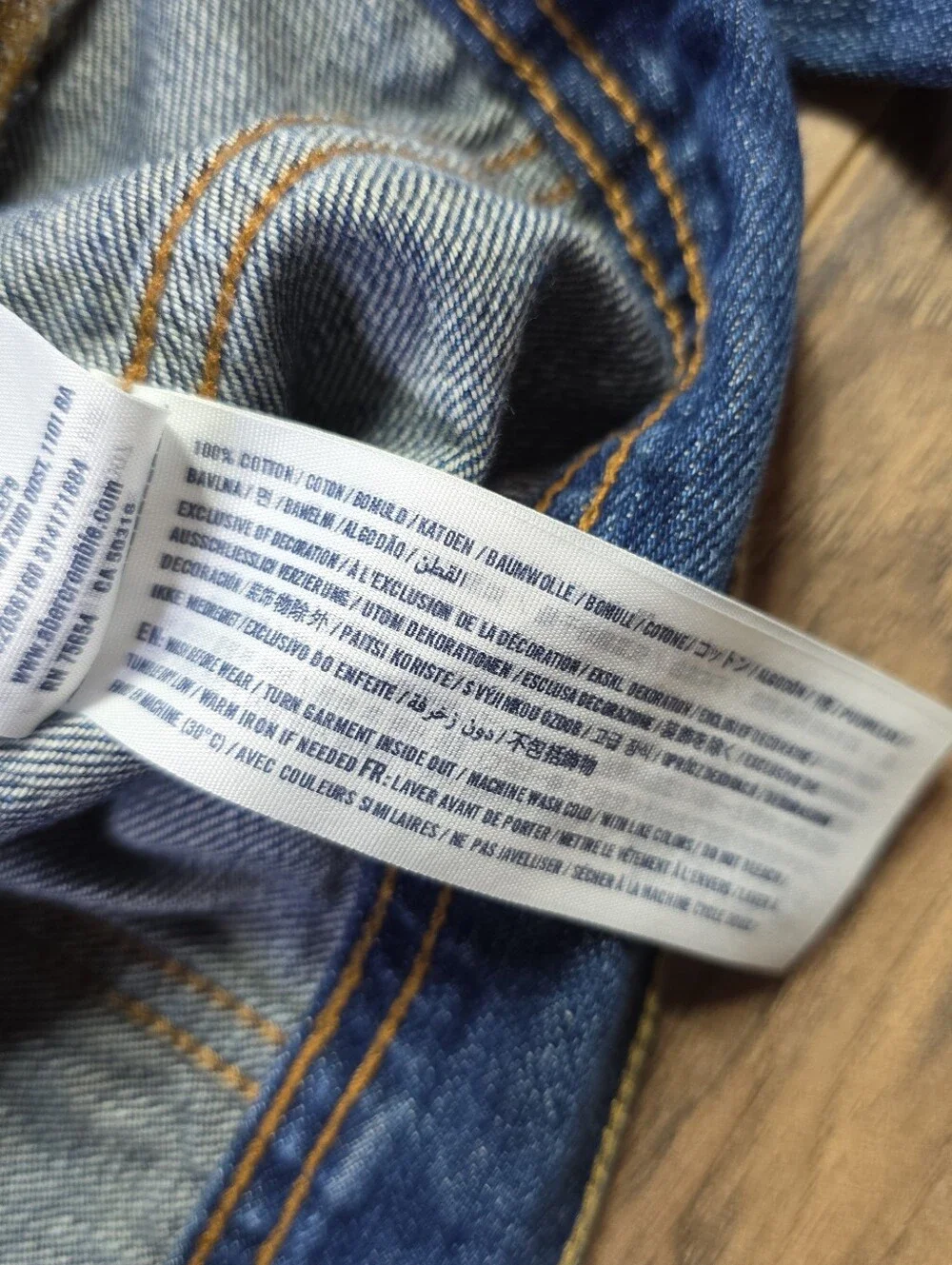 Abercrombie Kids Distressed Denim Trucker Jacket USA Flag Blue 13/14